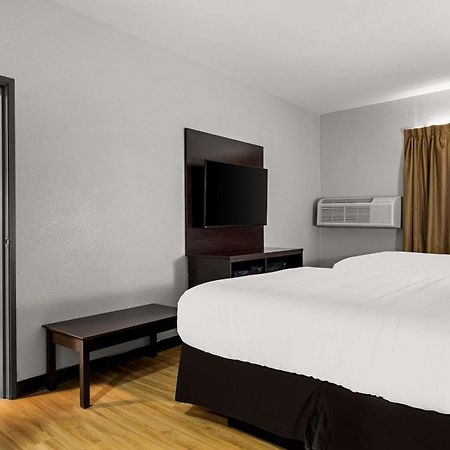 Clarion Pointe Hinesville Near Fort Stewart Екстер'єр фото