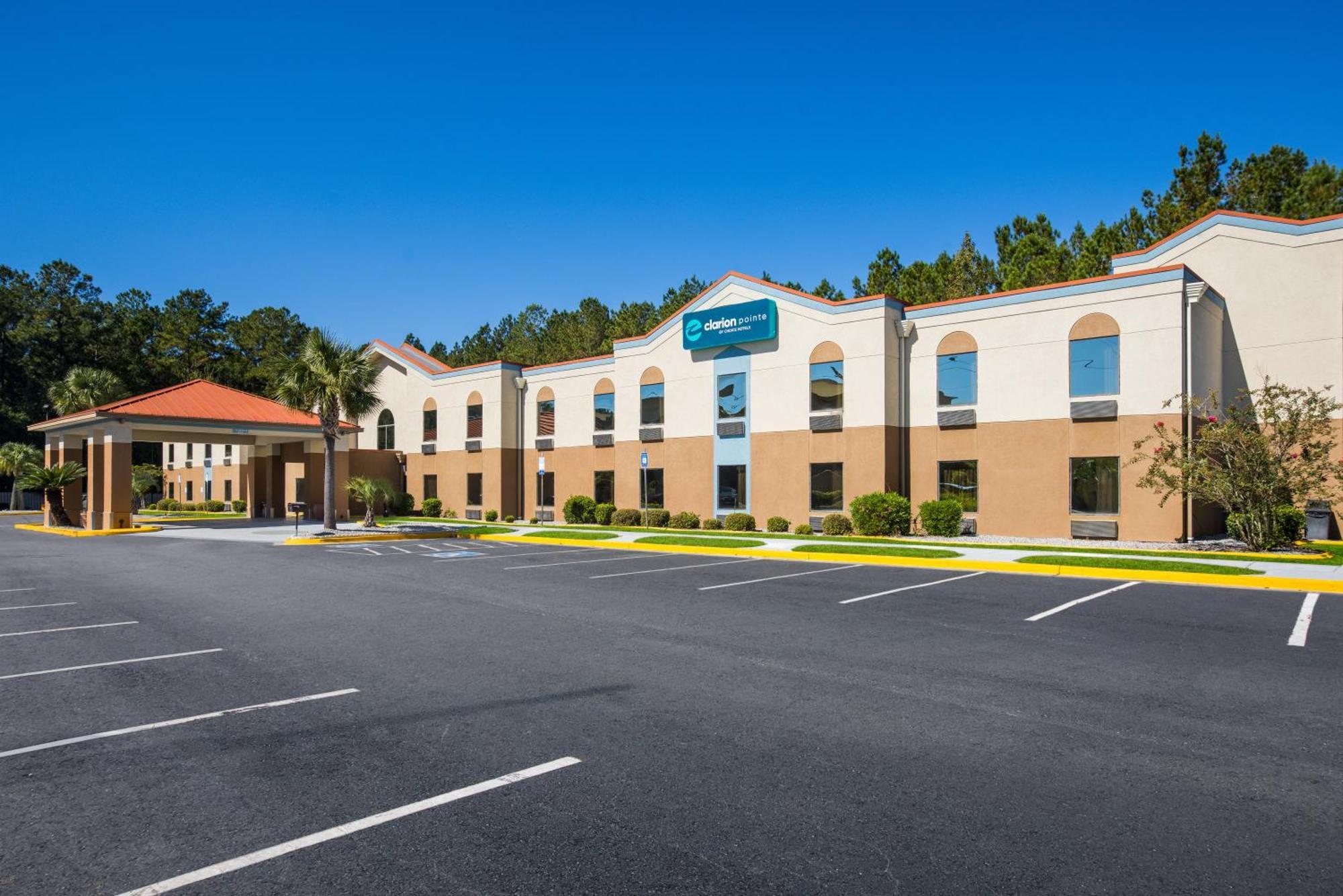 Clarion Pointe Hinesville Near Fort Stewart Екстер'єр фото